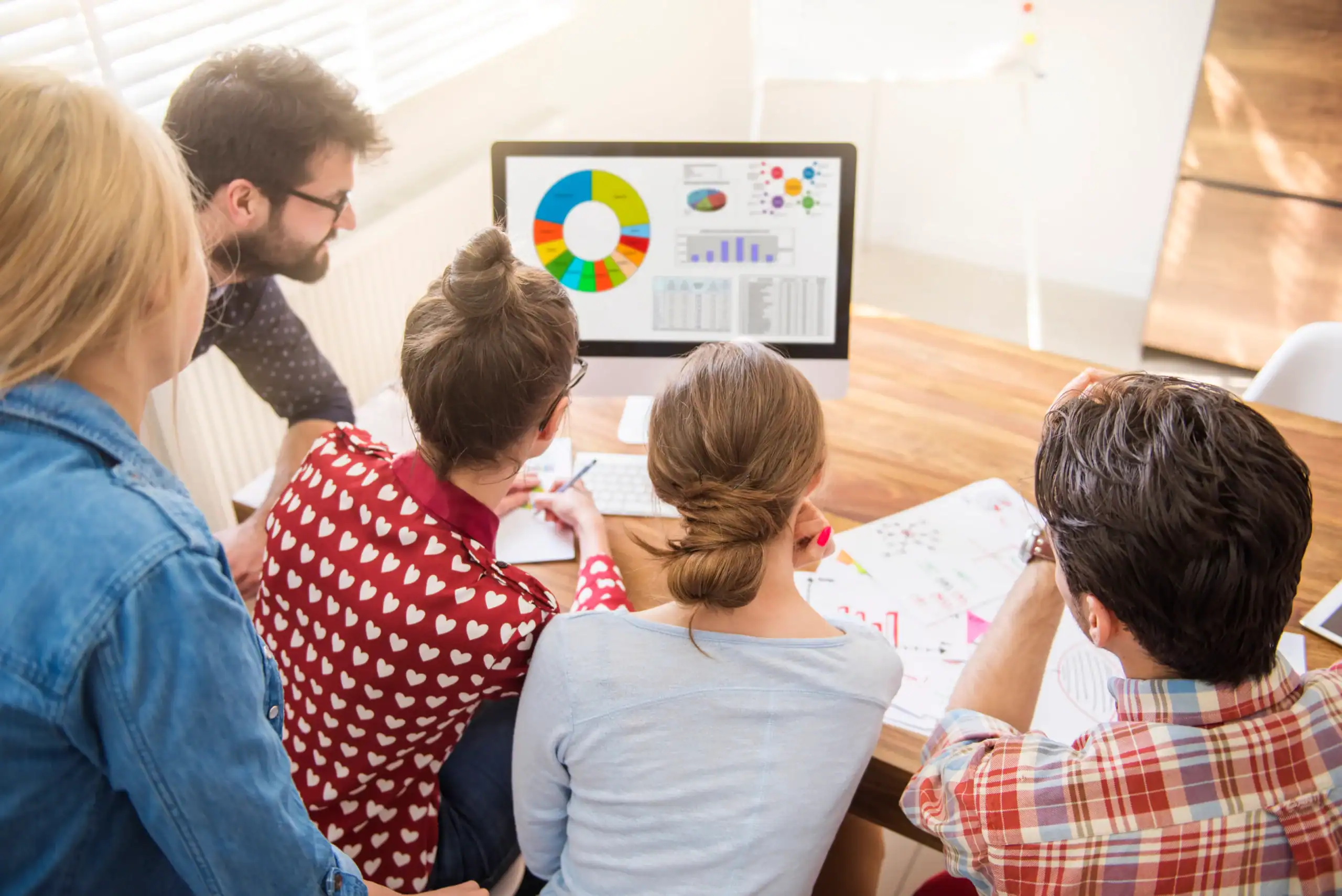 Stok yaşlandırma raporu üzerinden depodaki ürünlerin bekleme süreleri analiz ediliyor.