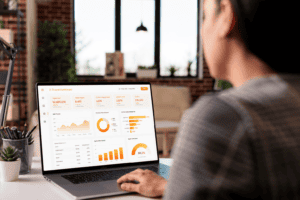 E-ticaret KPI ve performans metriklerinin takip edildiği e-ticaret dashboard ekranı
